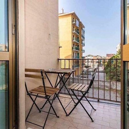 Appartamento A Pochi Passi Dalla Stazione Comodo A Coppie E Famiglie, Casa Ferrucci โกลเลญโญ ภายนอก รูปภาพ