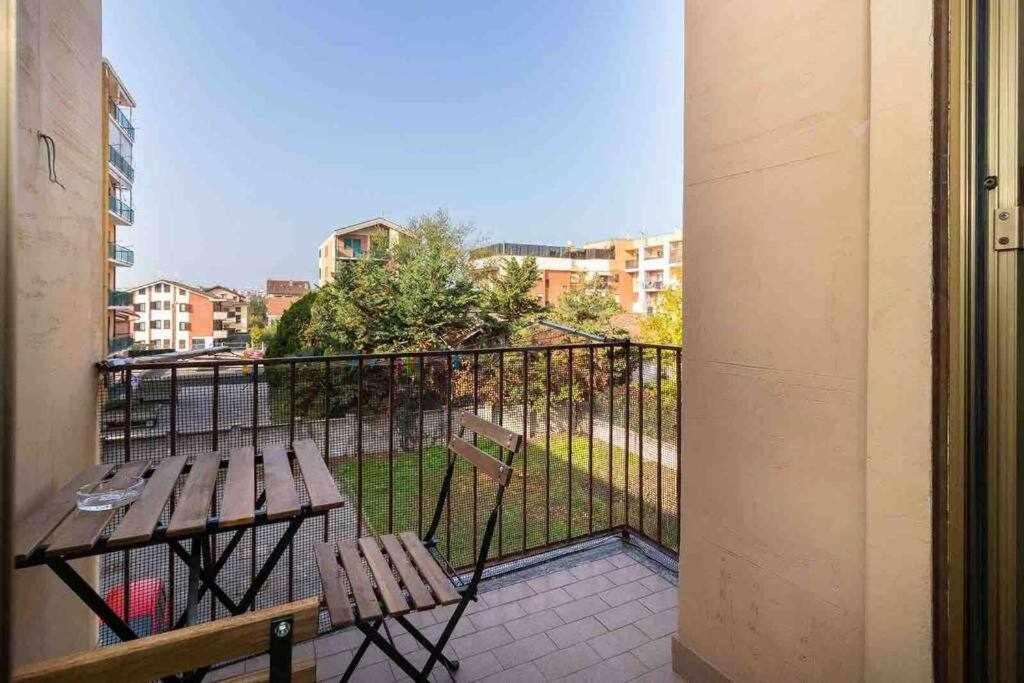Appartamento A Pochi Passi Dalla Stazione Comodo A Coppie E Famiglie, Casa Ferrucci โกลเลญโญ ภายนอก รูปภาพ