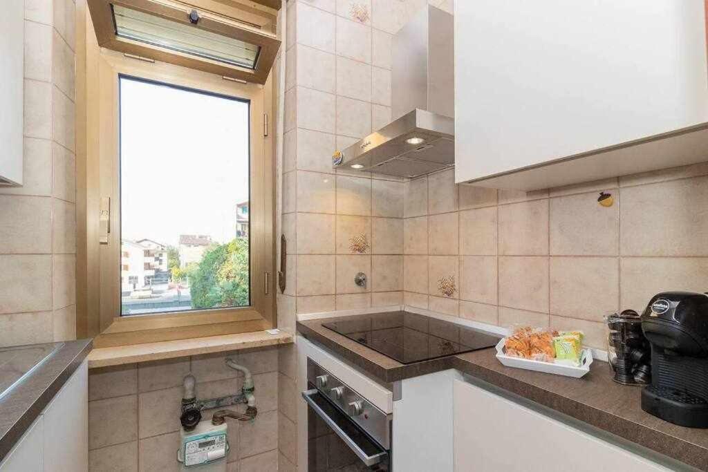 Appartamento A Pochi Passi Dalla Stazione Comodo A Coppie E Famiglie, Casa Ferrucci โกลเลญโญ ภายนอก รูปภาพ